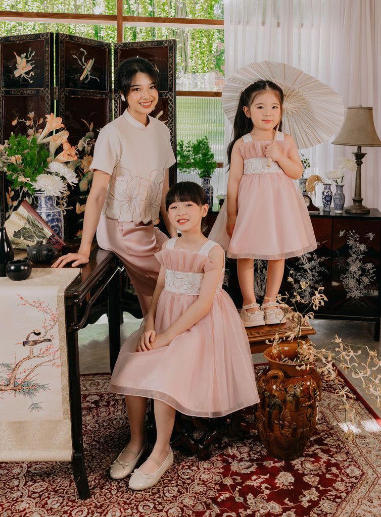 Mila Pants Women in Rosy Pink