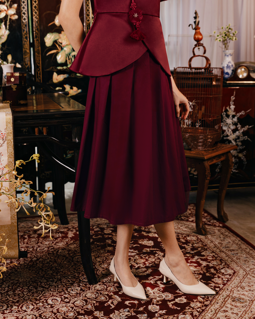 Callie Skirt Women in Maroon