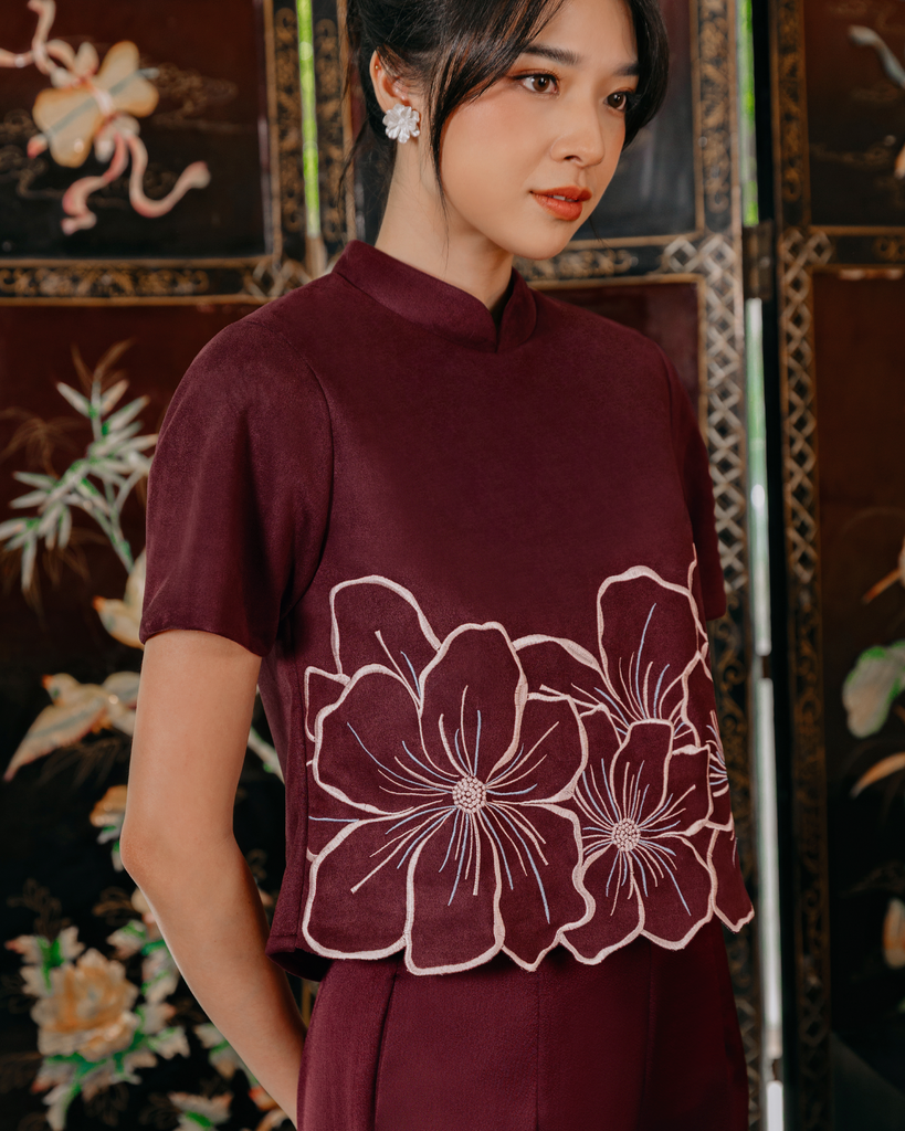 Sienna Top Women in Maroon