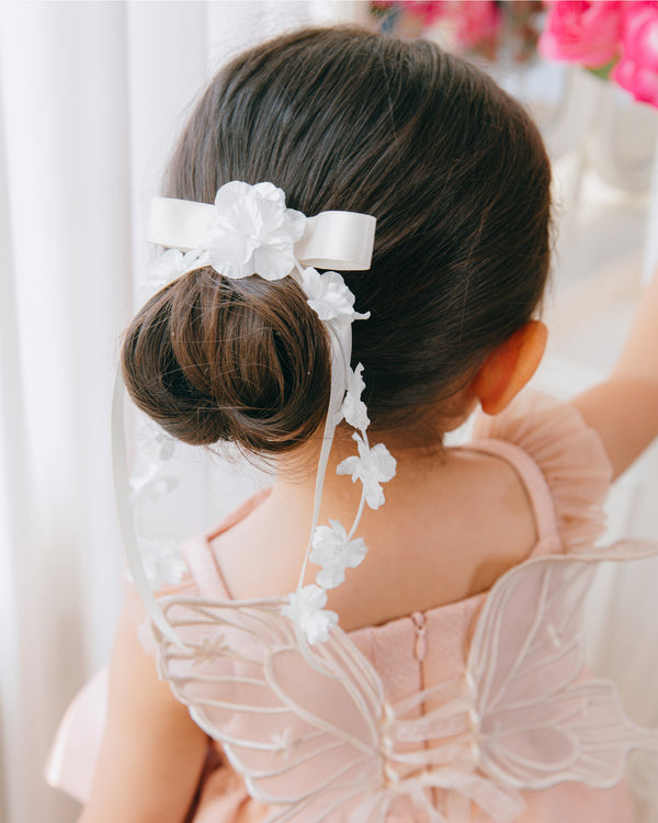 Fleur Cascade Ribbon in White