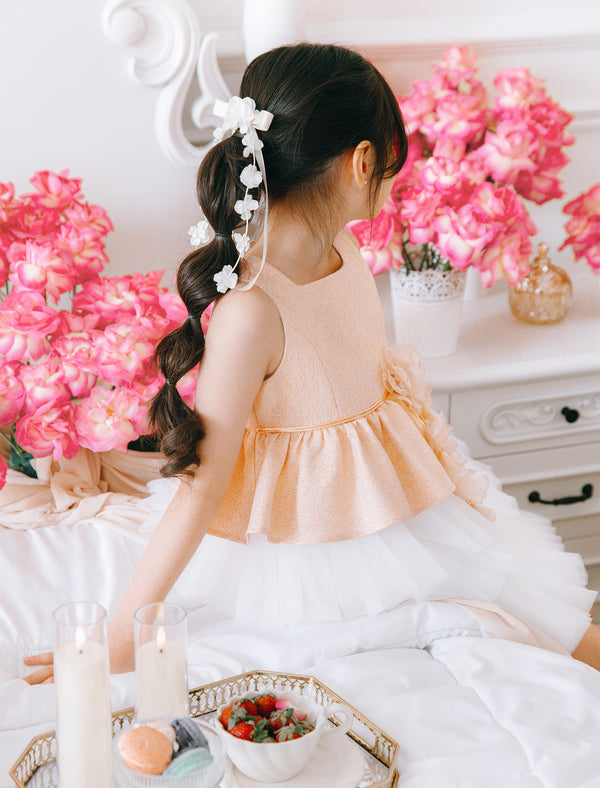 Fleur Cascade Ribbon in White