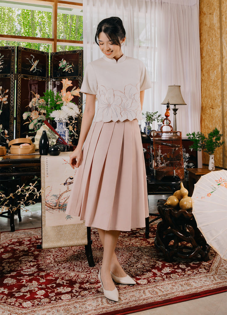 Callie Skirt Women in Malted Blush