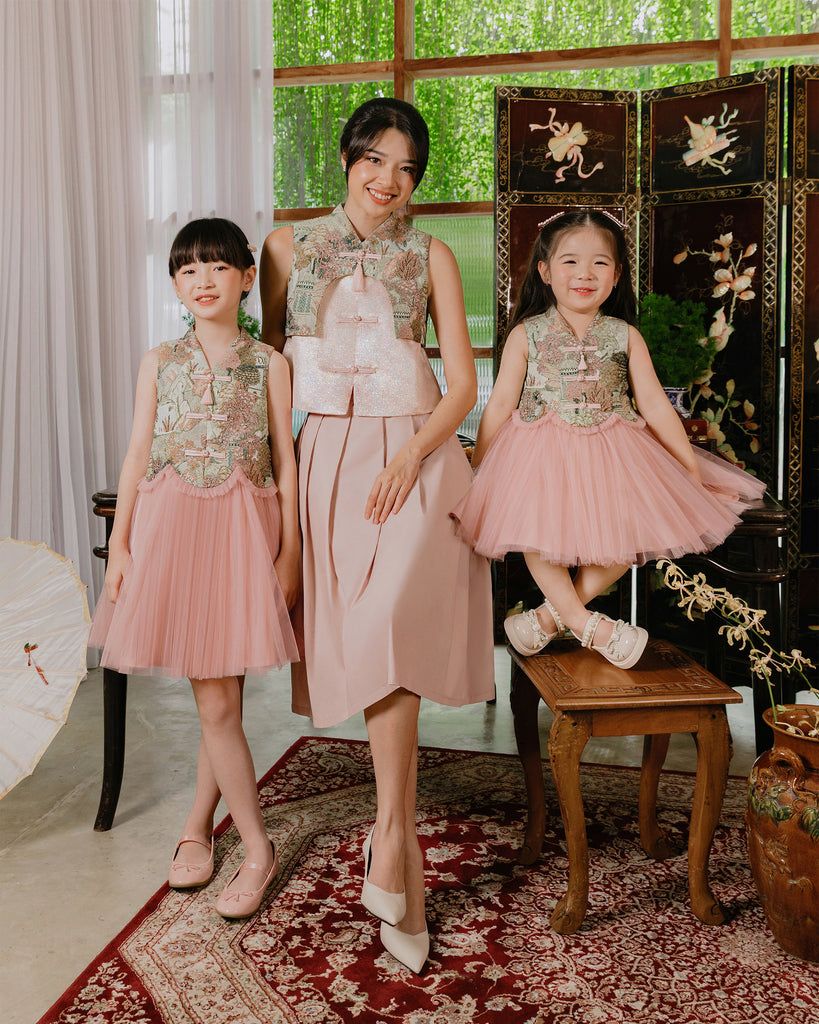 Callie Skirt Women in Malted Blush